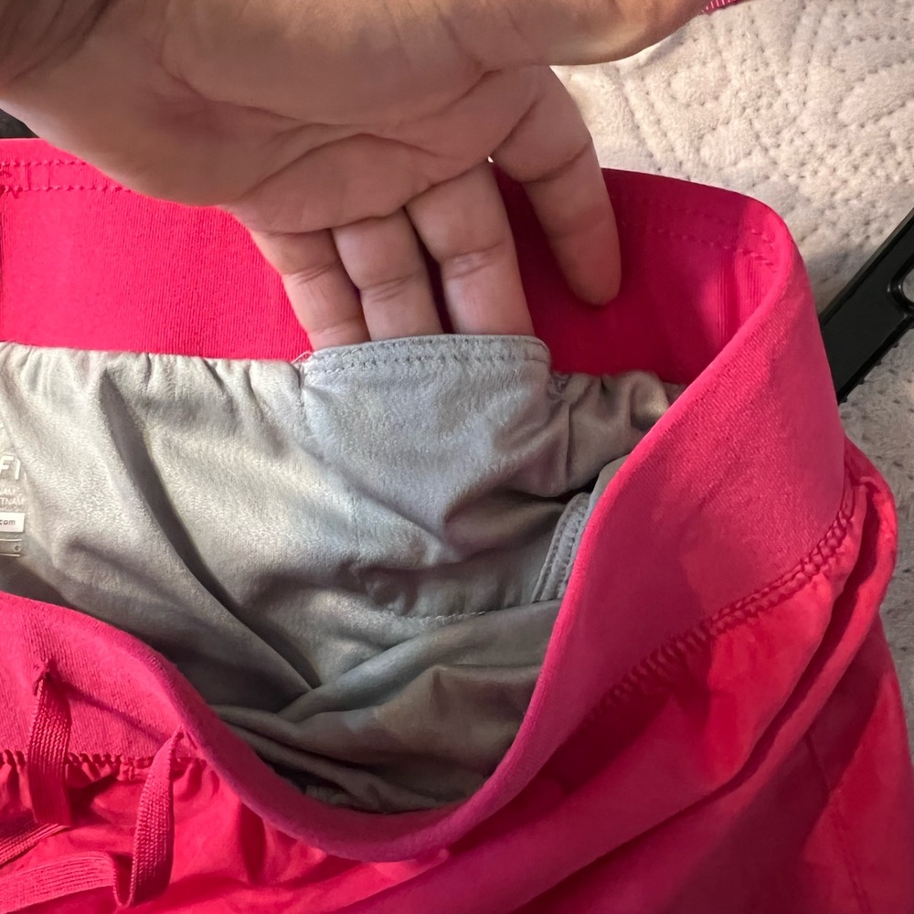 Nike Shorts - Picture 3 of 4